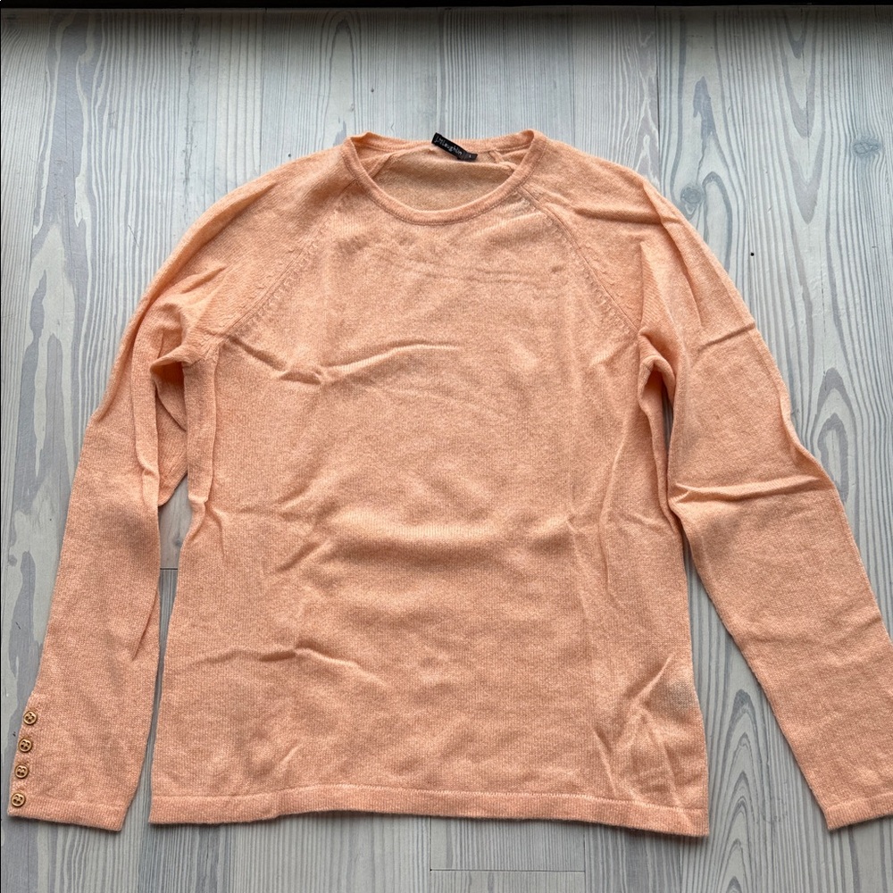 J. McLaughlin Women’s Light Orange/Peach Crewneck Cashmere Sweater